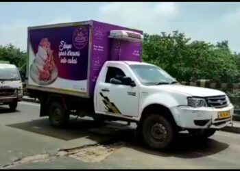 ‘মরণফাঁদ’ হয়ে উঠেছে ২-বি জাতীয় সড়কে হলদীর  খড়ি নদীর উপরে সেতু