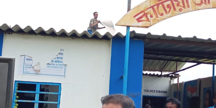 লিজ নেওয়া জায়গায় গড়ে তোলা স্কুল ভেঙে গুঁড়িয়ে দিল কাটোয়া পুরসভা