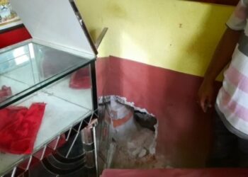 মালদায় সোনারুপোর গহনার দোকানের দেওয়াল কেটে দুঃসাহসিক চুরি, চাঞ্চল্য