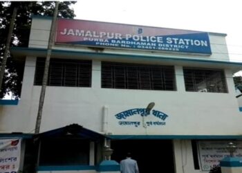 কোদাল ও ধারালো অস্ত্র দিয়ে যুবকের উপর হামলা ! গ্রেফতার অভিযুক্ত