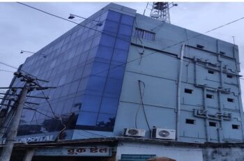 পূর্ব বর্ধমানে বহুতল বাড়িতে বজ্রনিরোধক ব্যবস্থা থাকা বাধ্যতামূলক করছে প্রশাসন