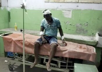 জামুড়িয়ায় সিপিএম-তৃনমূল সংঘর্ষ, ভাঙচুর-লুটপাট-অগ্নিসংযোগ