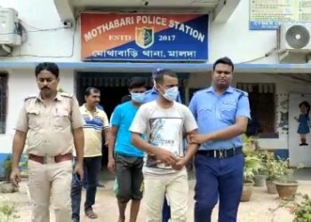 চোরাই বাইকসহ দুই দুষ্কৃতিকে গ্রেফতার করল মোথাবাড়ি থানার পুলিশ