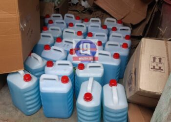 বর্ধমান শহরে ৩০০ লিটার নকল স্যানিটাইজারসহ গ্রেফতার ৪