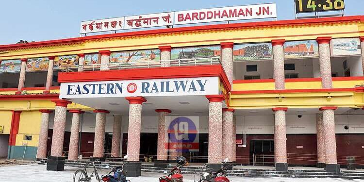 ট্রেনে ডাকাতির উদ্দেশ্যে জড়ো হওয়া  ৪ দুষ্কৃতিকে গ্রেফতার করল জিআরপি