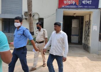 রাতের অন্ধকারে বাড়িতে ঢুকে আদিবাসী কিশোরীকে ধর্ষণের চেষ্টা, গ্রেফতার চালকলের কর্মী