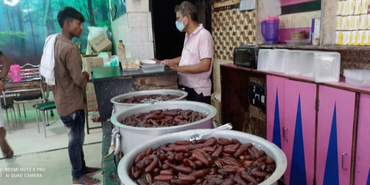 ভার্চুয়ালি হবে তৃণমূলের ২১ জুলাইয়ের শহীদ স্মরণ, হতাশ শক্তিগড়ের ল্যাংচা ব্যাবসায়ীরা