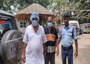 ভাতারে রেশন সামগ্রী পাচারে অভিযোগে ধৃত ডিলারসহ ২