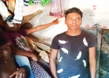 ভাতারে গৃহস্থের বাড়িতে চুরি করতে গিয়ে হাতেনাতে ধরা পড়ল চোর, চাঞ্চল্য এলাকায়