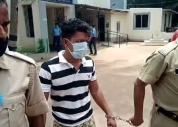 ভাতারে গৃহস্থের বাড়িতে বোমা বিস্ফোরণ ঘটনা, বোমা মজুত রাখার অভিযোগে গ্রেফতার ওই পরিবারের যুবক