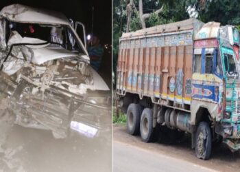 ভাতারে বালি বোঝাই লরি-পুলিশের টহলদারি ভ্যানের মুখোমুখি সংঘর্ষ, জখম ভ্যানের চালকসহ ৪ পুলিশকর্মী