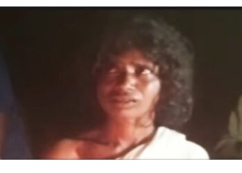 লাটাগুড়ির জঙ্গলে “জ্যান্ত ভূত” ধরলেন পর্যটকরা