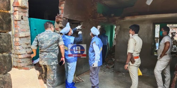 কেতুগ্রামে সুজাপুরে বোমা বিস্ফোরণের তদন্তে ফরেনসিক দল