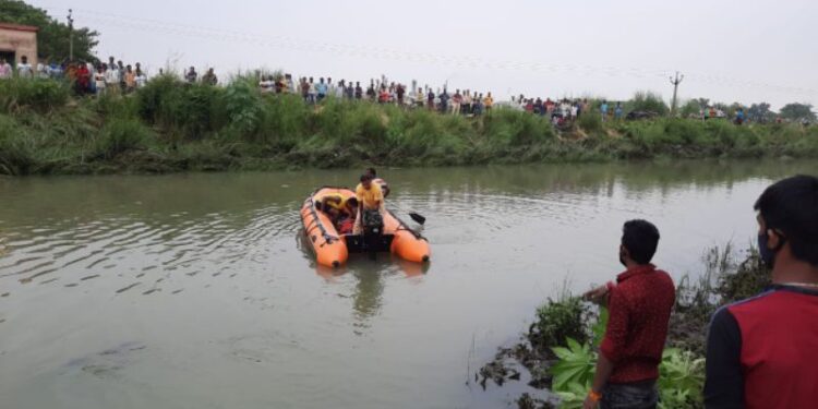 গলসিতে স্নান করতে গিয়ে ক্যানেলের জলে তলিয়ে গেলেন মহিলা