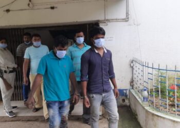 রায়নায় গুলি ভর্তি আগ্নেয়াস্ত্র সহ গ্রেফতার ২ বাইক চোর