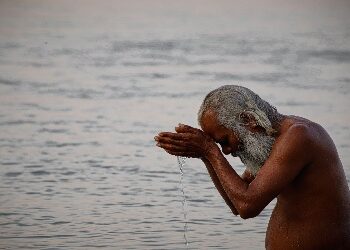 গঙ্গার জলে মেলেনি করোনা ভাইরাসের অস্তিত্ব, সরকারি গবেষণায় সামনে এল তথ্য