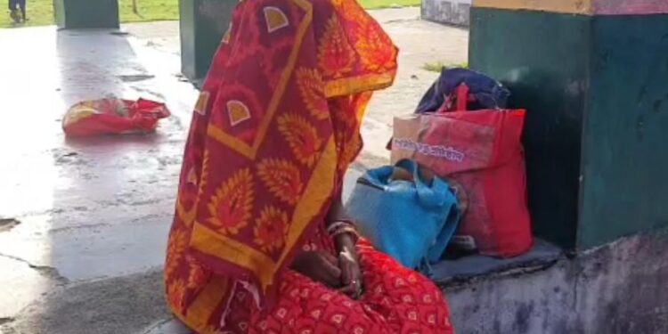 ছাদনাতলাতে চার হাত এক হওয়ার আগেই খুদে কন্যার সঙ্গে সাবালকের বিয়ে রুখে দিল পুলিশ