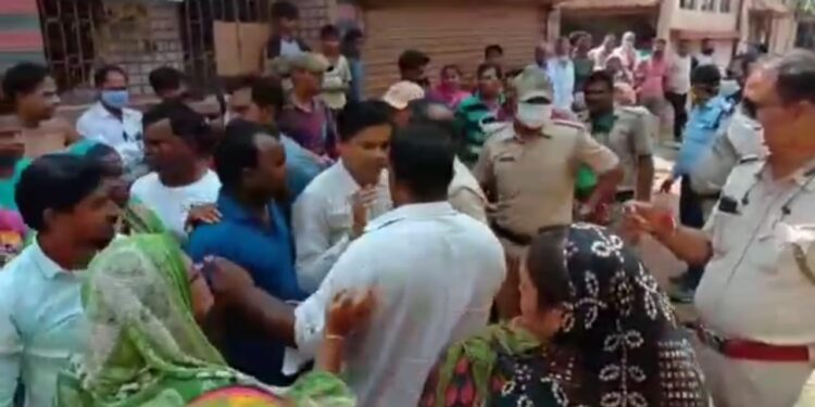 তৃণমূলের গোষ্ঠীদন্দের জেরে অশান্তি অব্যাহত বর্ধমানের খাগড়াগড়ে