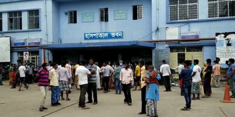 মালদায় অ্যাসিড পান করে আত্মঘাতী একাদশ শ্রেনীর ছাত্রী,চাঞ্চল্য