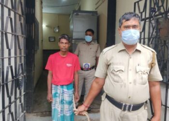 ভাতারে গ্রেফতার বাংলাদেশী অনুপ্রবেশকারী যুবক