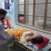 বাড়িতে রেখেই চলছিল চিকিৎসা, হাসপাতালে ভর্তির ঘন্টা খানেকের মধ্যেই মৃত্যু করোনা আক্রান্ত বৃদ্ধার