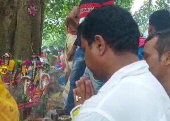 বিধানসভার পরাজয়ের হতাশা ভুলে ফের জন সংযোগে বিজেপির জেলা সভাপতি