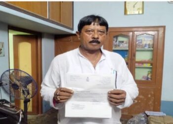 তৃণমূল পরিচালিত দুটি গ্রাম  পঞ্চায়েতের বিরুদ্ধে দুর্নীতির অভিযোগ এনে প্রশাসনের দ্বারস্থ তৃণমূল বিধায়ক