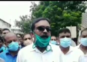 শালতোড়ায় বন্ধ  পাথর খাদান চালু করার দাবিতে বিক্ষোভ শ্রমিক সংগঠনের