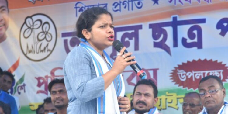 রাজ্যে উপ-নির্বাচন করানোর সিদ্ধান্ত না হওয়ায় নির্বাচন কমিশনকে বিজেপির শাখা সংগঠন বলে অভিহিত করলেন তৃণমূলনেত্রী  জয়া