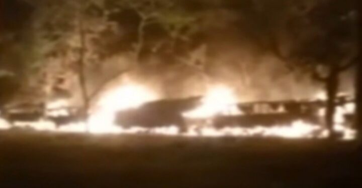 আসামে ৭ লরিতে আগুন ধরালো উগ্রপন্থী সংগঠন, জীবন্ত দগ্ধ হয়ে মৃত ৫