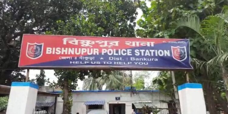 বিষ্ণুপুরে টেন্ডার দুর্নীতি কাণ্ডে চাঞ্চল্যকর মোড়, প্রাক্তন মন্ত্রীর ঘনিষ্ঠর বাড়ি থেকে উদ্ধার প্রায় ২০ লক্ষ টাকা