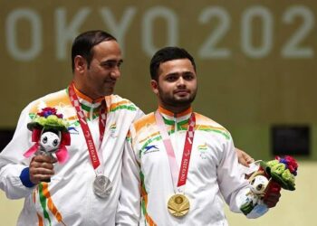প্যারালিম্পিক্সে পুরুষদের ৫০ মিটার পিস্তল ইভেন্টে সোনা ও রুপো জয় ভারতের