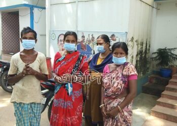 মা’কে মারধোরের প্রতিবাদ করায় যুবককে কাটারি দিয়ে কুপিয়ে খুনের চেষ্টা !  গ্রেফতার দুই মহিলা সহ ৩