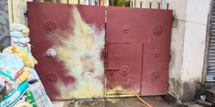 বিজেপি সাংসদ অর্জুন সিংয়ের বাড়ি লক্ষ্য করে বোম ছোড়ার অভিযোগ, এনআইএর তদন্তের দাবি সাংসদের