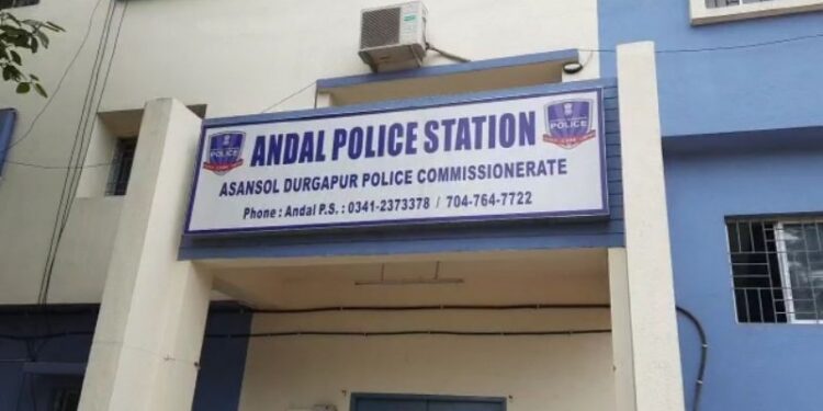 অন্ডালে পেট্রোলপাম্পে ডাকাতির ঘটনায় কলকাতা থেকে গ্রেফতার ২ দুষ্কৃতি