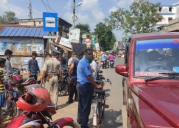 ভাতার থানার পুলিশের তৎপরতায় হারিয়ে যাওয়ার ২ ঘন্টার মধ্যে বাইক ফেরত পেলেন ব্যাবসায়ী