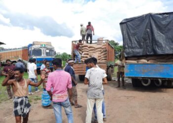 গলসিতে সরকারী গনবন্টনের চাল রাইস মিলে পাচারের অভিযোগ, চাঞ্চল্য এলাকায়
