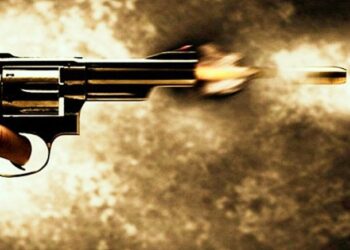 কলকাতায় শ্যুটআউট, ব্যাবসায়ীর গাড়ি ঘিরে ধরে গুলি করে চম্পট দিল দুষ্কৃতিদল