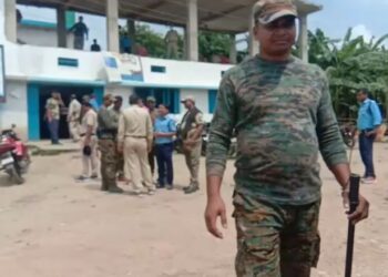 দলীয় সদস্যদের অনাস্থায় অপসারিত তৃণমূল শাসিত রতুয়ার পীরগঞ্জ পঞ্চায়েত প্রধান