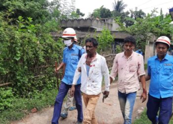 তৃণমুলের গোষ্ঠী সংঘর্ষে উত্তপ্ত গলসির পারাজ