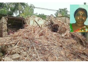 মঙ্গলকোটে ঘরের দেওয়াল চাপা পড়ে মৃত্যু গৃহবধুর,গুরুতর জখম ২, আউশগ্রামে বজ্রপাতে মৃত প্রৌঢ়