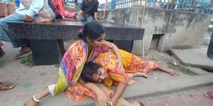 ইংরেজবাজারে বিষপান করে আত্মঘাতী কলেজ পড়ুয়া