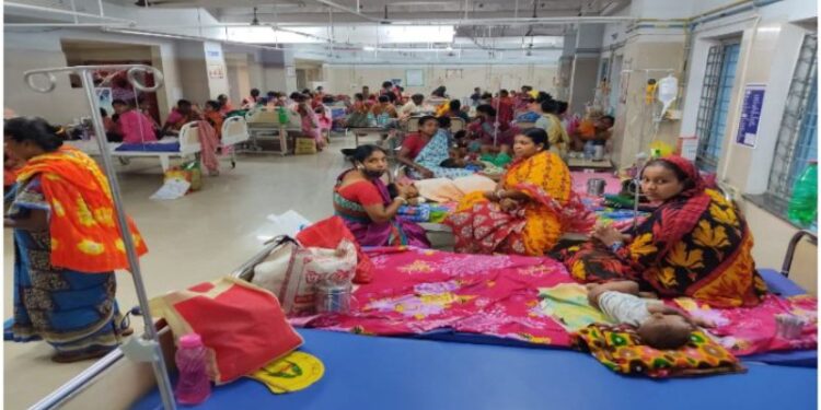 কোভিড আক্রান্ত না হলেও প্রবল জ্বর নিয়ে ছয় দিনে দেড় শতাধিক শিশু ভর্তি কালনা হাসপাতালে