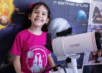 পৃথিবীর সবচেয়ে খুদে জ্যোতির্বিজ্ঞানীর তালিকায় নাম তুললো ব্রাজিলের ৮ বছরের শিশুকন্যা নিকোলি অলিভেরিয়া