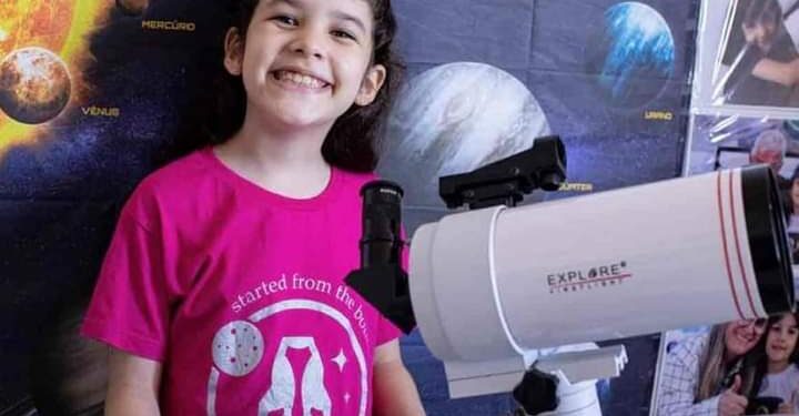 পৃথিবীর সবচেয়ে খুদে জ্যোতির্বিজ্ঞানীর তালিকায় নাম তুললো ব্রাজিলের ৮ বছরের শিশুকন্যা নিকোলি অলিভেরিয়া