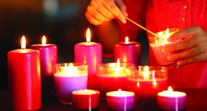 কালীপূজোতে আতসবাজি জ্বালানোর উপর নিষেধাজ্ঞা জারি করল হাইকোর্ট