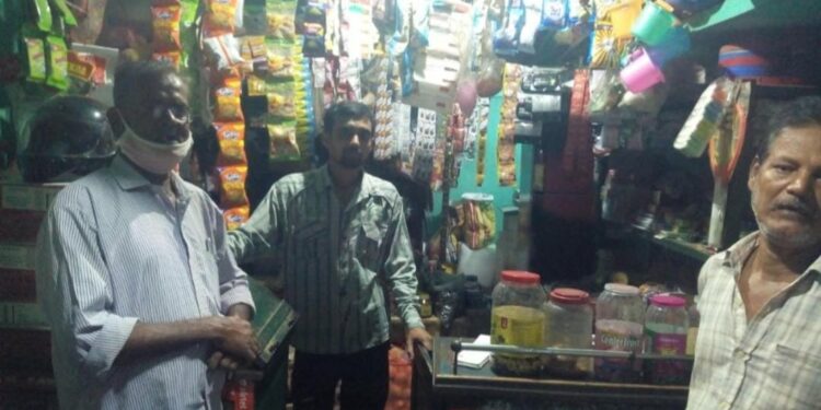 গলসিতে ভর সন্ধ্যায় দুঃসাহসিক ডাকাতি, দুবরাজপুর থানার পুলিশের নাকা চেকিয়ে আগ্নেআস্ত্র সহ ধরা পড়লো দুই ডাকাত