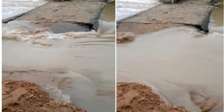 নির্মাণের ৬ মাসের মধ্যে ভেঙে পড়ল পাত্রসায়রের পাঁচপাড়া গ্রামের লকগেট, প্লাবিত ঘরবাড়ি, কৃষিজমি