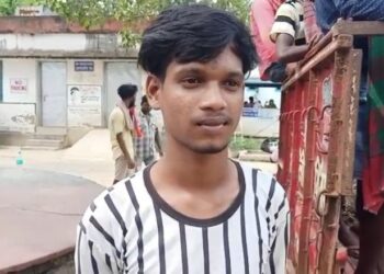 মালদায় প্রৌঢ়ের ঝুলন্ত দেহ উদ্ধার ঘিরে চাঞ্চল্য