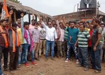 একাধিক দাবিতে ইসিএলের খনি বন্ধ করে বিক্ষোভ তৃণমূলের